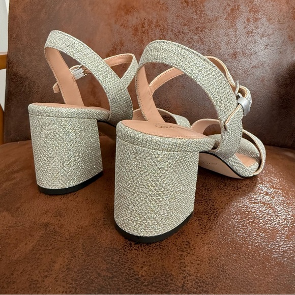 NEW Cole Haan Josie Scalloped Block Heel Sandal - Picture 2 of 5